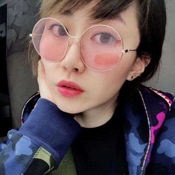 sunglasses 2021 round flat sunglasss women vintage transparent lens metal glasses outdoor driving for men pink shades, White;black
sunglasses 2021 round flat sunglasss women vintage transparent lens metal glasses outdoor driving for men pink shades, White;black