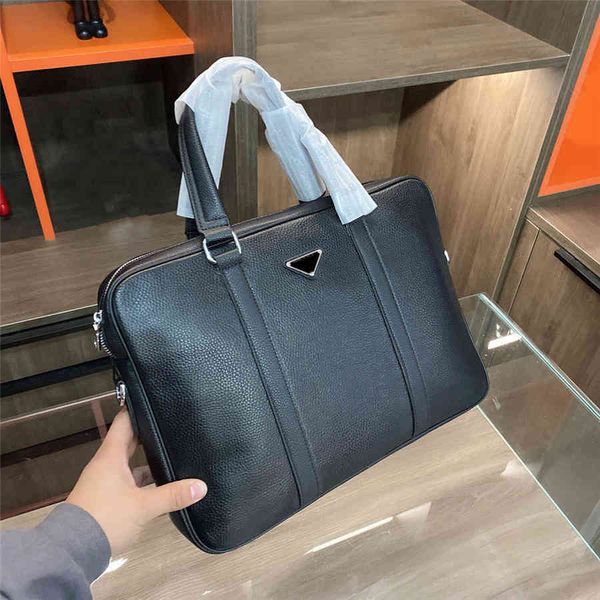 luxurys designers bags men handbags shoulder bags purses genuine leather backpacks tote messenger bag briefcases lapbag wallets
luxurys designers bags men handbags shoulder bags purses genuine leather backpacks tote messenger bag briefcases lapbag wallets