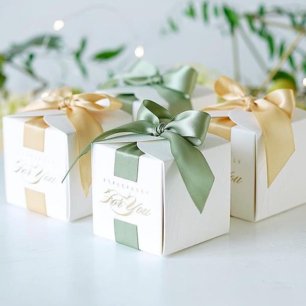 gift wrap upscale wedding favors box candy boxes for christening baby shower birthday event party supplies holders with ribbon
gift wrap upscale wedding favors box candy boxes for christening baby shower birthday event party supplies holders with ribbon