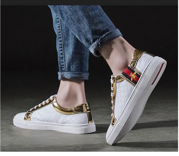 new 2021 men sneakers soft leather casual shoes flat fashion brand sneakers men's white shoes black size:39-44
new 2021 men sneakers soft leather casual shoes flat fashion brand sneakers men's white shoes black size:39-44