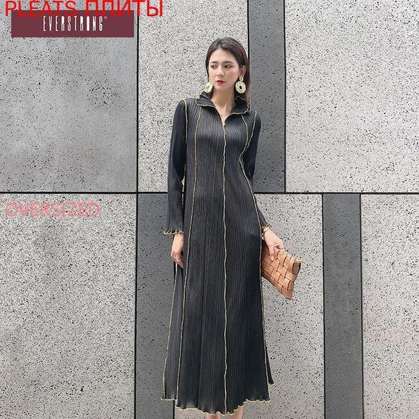 casual dresses style black loose korean long-sleeved dress temperament commuter v-neck fold stitching long women miyake pleats, Black;gray
casual dresses style black loose korean long-sleeved dress temperament commuter v-neck fold stitching long women miyake pleats, Black;gray