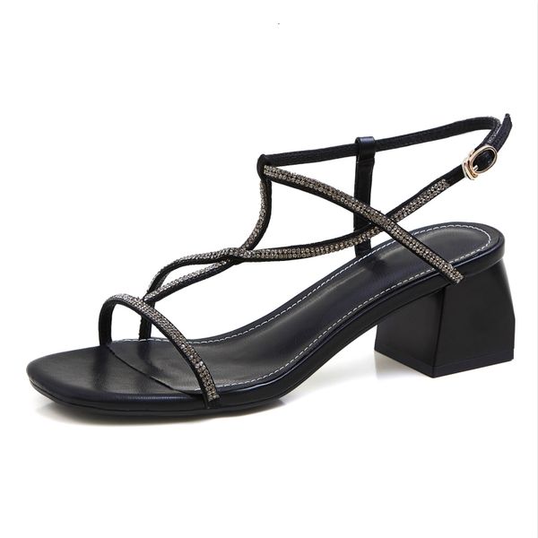 fashion classic women summer casual med heels gladiator sandals female elegant narrow band lady shoes black white wmm9 
fashion classic women summer casual med heels gladiator sandals female elegant narrow band lady shoes black white wmm9