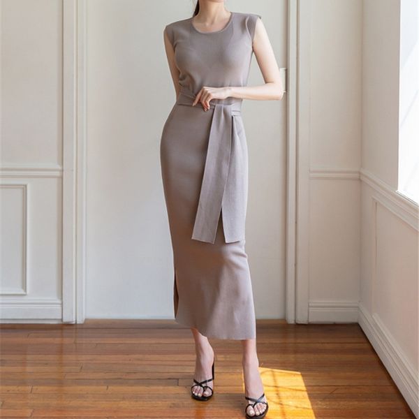 elegant sleeveless o neck split long fall women solid color stretch knitted sweater female sashes bow bodycon dress 210416, Black;gray
elegant sleeveless o neck split long fall women solid color stretch knitted sweater female sashes bow bodycon dress 210416, Black;gray