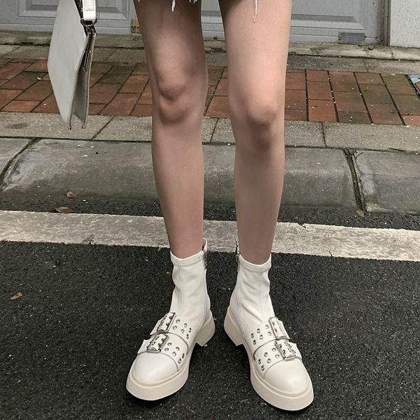 boots ins women winter fashion thick bottom stretch metal decoration short casual zipper black white size 34-39
boots ins women winter fashion thick bottom stretch metal decoration short casual zipper black white size 34-39