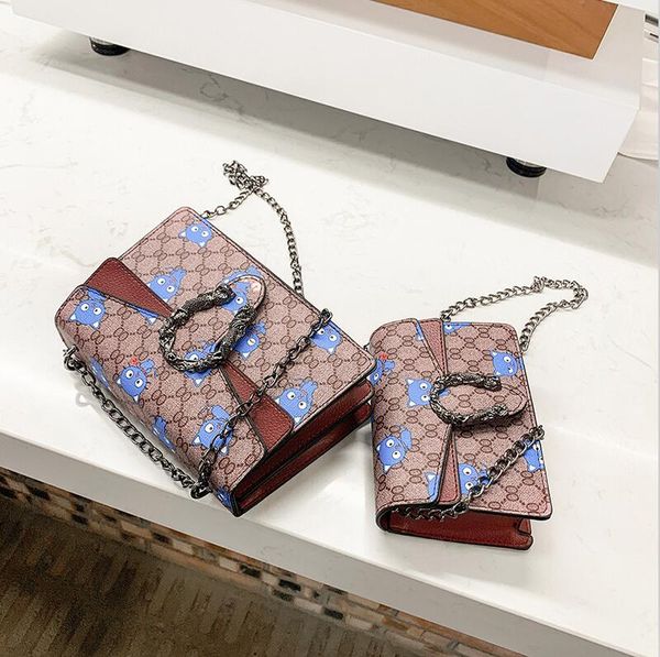 factory wholesale women handbag cute sweet printed chain bag street trend contrast leather shoulder bags personality clamshell fashion handb, Black;red
factory wholesale women handbag cute sweet printed chain bag street trend contrast leather shoulder bags personality clamshell fashion handb, Black;red