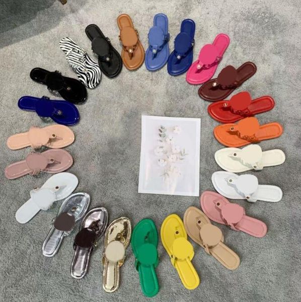slippers designer brand women flip flops flat 2021 summer fashion outside bottomed beach women's sandals 43, Black
slippers designer brand women flip flops flat 2021 summer fashion outside bottomed beach women's sandals 43, Black