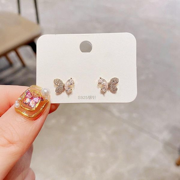 stud trendy cz crystal small butterfly earrings for women gold color plated cubic zircon jewelry, Golden;silver
stud trendy cz crystal small butterfly earrings for women gold color plated cubic zircon jewelry, Golden;silver