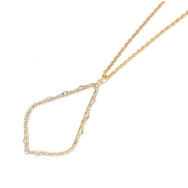 pendant necklaces 2021 autum arrival 4 color option crystal stone inlay hollow out water drop necklace, Silver
pendant necklaces 2021 autum arrival 4 color option crystal stone inlay hollow out water drop necklace, Silver