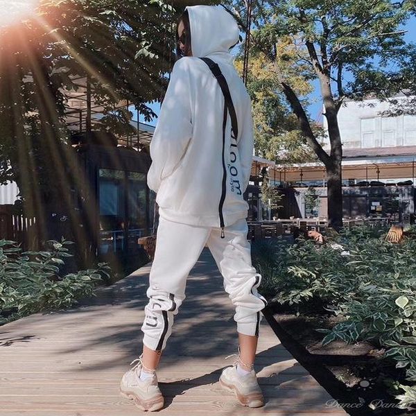 fashion harajuku ladies loose letter sports suit casual zipper long sleeve hooded collar sweater and pants two-piece set women's two pi, White
fashion harajuku ladies loose letter sports suit casual zipper long sleeve hooded collar sweater and pants two-piece set women's two pi, White