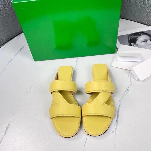 2022 slides summer beach indoor flat g sandals slippers house flip flops spike sandal, Black
2022 slides summer beach indoor flat g sandals slippers house flip flops spike sandal, Black