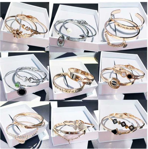 boutique korean simple titanium steel bracelet mixed batch rose gold factory wholesale charm bracelets, Golden;silver
boutique korean simple titanium steel bracelet mixed batch rose gold factory wholesale charm bracelets, Golden;silver