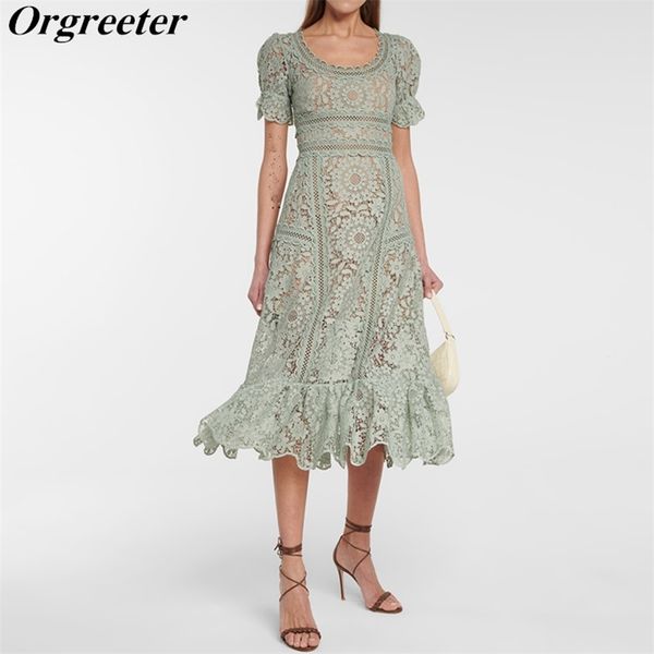 runway design green lace dress women summer o-neck puff sleeve hook flower hollow mid mermaid party dress 210602, Black;gray
runway design green lace dress women summer o-neck puff sleeve hook flower hollow mid mermaid party dress 210602, Black;gray