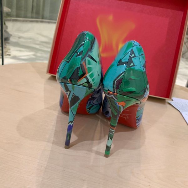 2021 good quality fashion women luxurys designers shoes designer sandals womens luxury high heels sandal dress shoess with box size 35-41 -m, Black
2021 good quality fashion women luxurys designers shoes designer sandals womens luxury high heels sandal dress shoess with box size 35-41 -m, Black
