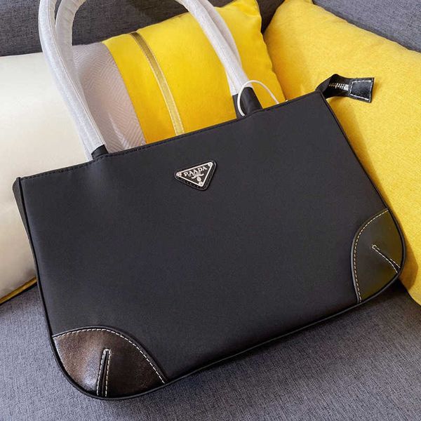 2021 new p armpit bag middle antique leather nylon splicing single shoulder messenger bag versatile fashion bags womenzly
2021 new p armpit bag middle antique leather nylon splicing single shoulder messenger bag versatile fashion bags womenzly