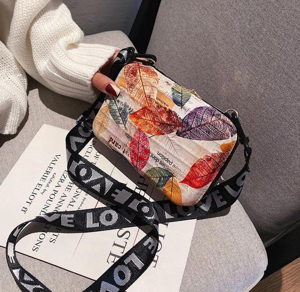 evening bags 2021 personality shoulder clutch mini square box bag cartoon color lovely crossbody women handbag sac a main
evening bags 2021 personality shoulder clutch mini square box bag cartoon color lovely crossbody women handbag sac a main