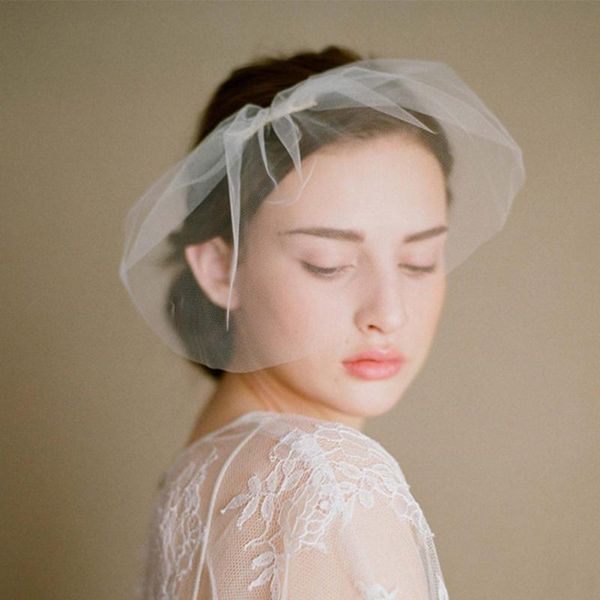 bridal veils wedding retro women short blusher veil vintage one-layer tulle with comb elegant lady hen party bride headpiece, Black
bridal veils wedding retro women short blusher veil vintage one-layer tulle with comb elegant lady hen party bride headpiece, Black