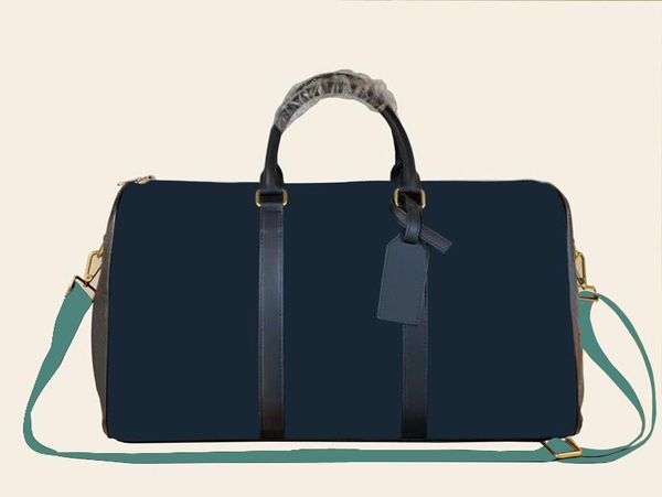 2021 high-quality leather one-shoulder duffel bag large-capacity fashion portable package double zipper detachable shoulder strap
2021 high-quality leather one-shoulder duffel bag large-capacity fashion portable package double zipper detachable shoulder strap