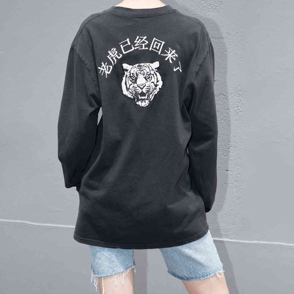 women's hoodies & sweatshirts tiger embroidery women poullovers autumn winter black cotton female fashion streetwear oversize hoodie p8
women's hoodies & sweatshirts tiger embroidery women poullovers autumn winter black cotton female fashion streetwear oversize hoodie p8