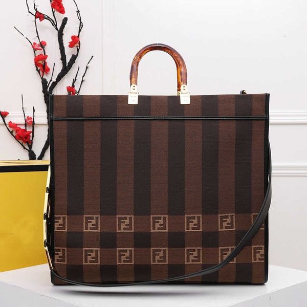 2021autumn new net red ff old flower coffee stripe large capacity tote bag youth canvas wome
2021autumn new net red ff old flower coffee stripe large capacity tote bag youth canvas wome