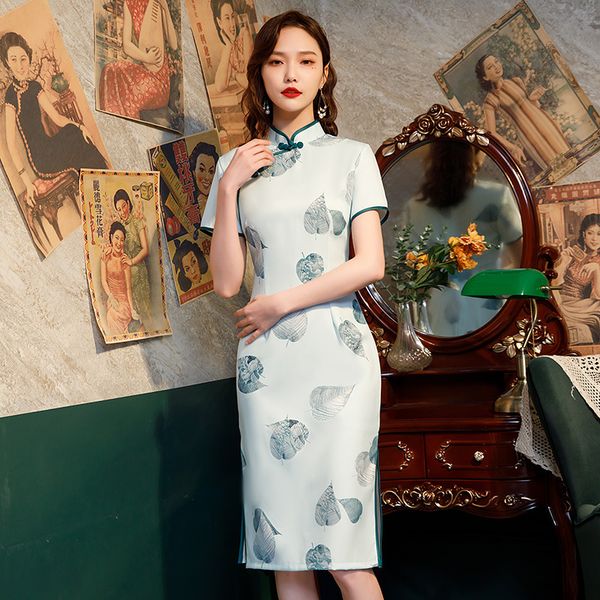 leaves printed short sleeves cheongsam female ice silk knee-length qipao elegant traditional clothing size s-3xl, Red
leaves printed short sleeves cheongsam female ice silk knee-length qipao elegant traditional clothing size s-3xl, Red
