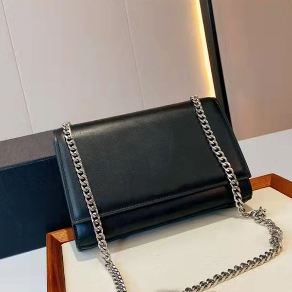 designers fashion ladies clutch bags cross body luxurys purse shoulder bag selling two-color chain classic leather wallet pure skin
designers fashion ladies clutch bags cross body luxurys purse shoulder bag selling two-color chain classic leather wallet pure skin