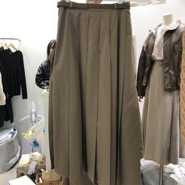 skirts 2021 spring high waist pleated chic belt design solid a line jupe elegant all-match mid length women skirt, Black
skirts 2021 spring high waist pleated chic belt design solid a line jupe elegant all-match mid length women skirt, Black