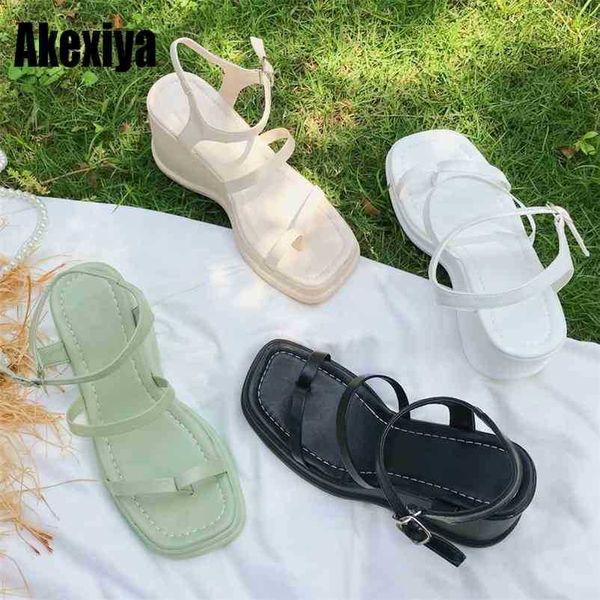 thick-soled sandal one-word buckle women's flat-bottomed korean version of roman wedge bc412 210619, Black
thick-soled sandal one-word buckle women's flat-bottomed korean version of roman wedge bc412 210619, Black