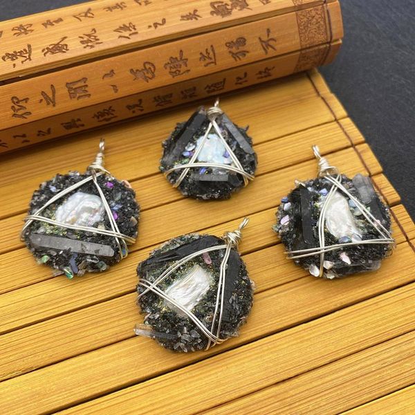 charms natural pearl pendant white black crystal wrapped silver metal edging suitable for diy handmade fashion jewelry decoration, Bronze;silver
charms natural pearl pendant white black crystal wrapped silver metal edging suitable for diy handmade fashion jewelry decoration, Bronze;silver