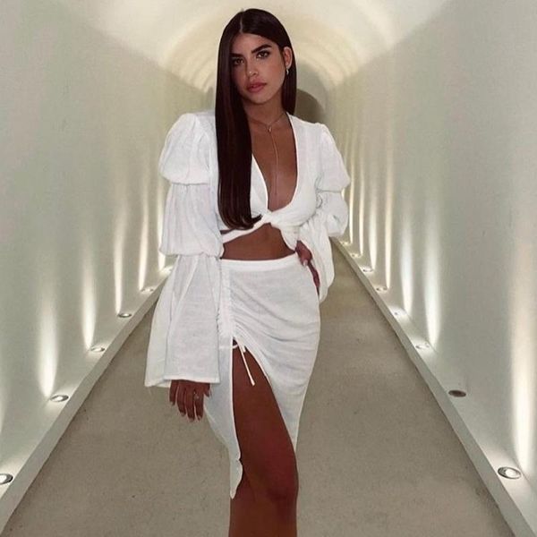 casual dresses 2 piece long sleeved shirt short skirt suit 2021 autumn solid color v-neck waist tie women's clothing, Black;gray
casual dresses 2 piece long sleeved shirt short skirt suit 2021 autumn solid color v-neck waist tie women's clothing, Black;gray