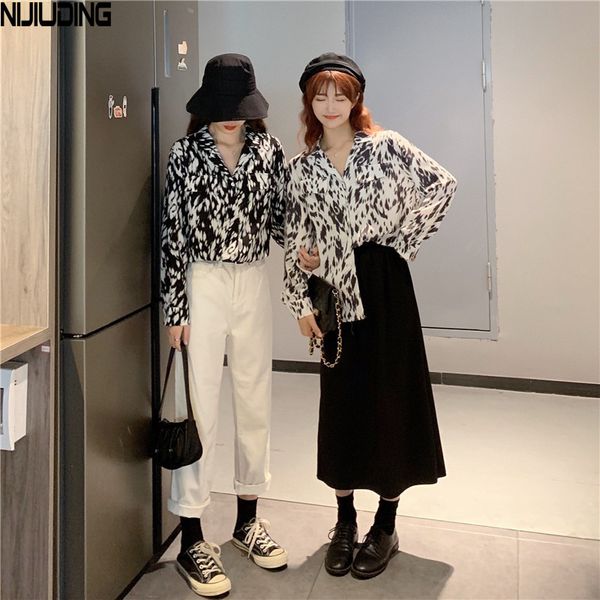 autumn leopard long sleeve shirts women vintage loose single-breasted notched collar blouses coat female 210514, White
autumn leopard long sleeve shirts women vintage loose single-breasted notched collar blouses coat female 210514, White