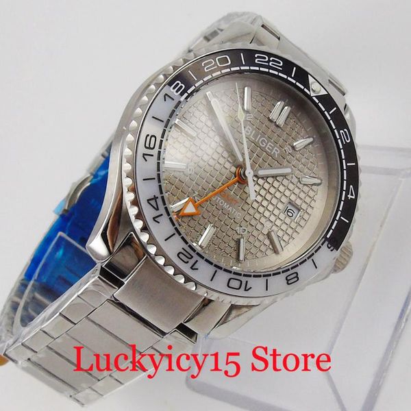 fashional 41mm self winding men wristwatch sapphire glasss gmt hand mental band ceramic bezel wristwatches, Slivery;brown
fashional 41mm self winding men wristwatch sapphire glasss gmt hand mental band ceramic bezel wristwatches, Slivery;brown