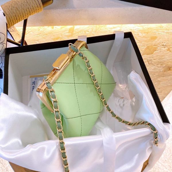 classic fashion clip package brand luxury designs women handbags lamb leather evening bag chain flap small size wallet
classic fashion clip package brand luxury designs women handbags lamb leather evening bag chain flap small size wallet