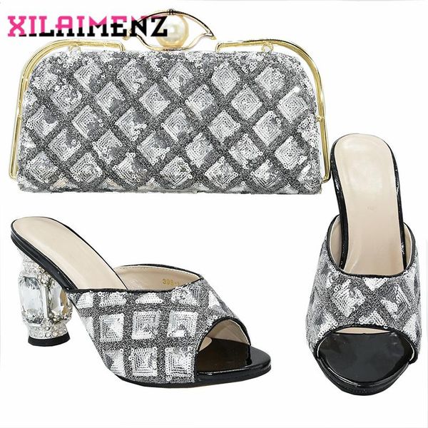 dress shoes 2021 summer design and bag set in silver color italian women matchi heels with shinning crystal for party, Black
dress shoes 2021 summer design and bag set in silver color italian women matchi heels with shinning crystal for party, Black