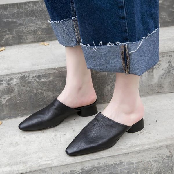slippers mljuese 2021 women soft cow leather rome style pointed toe beige color slip on sandals party dress wedding size 34- 40, Black
slippers mljuese 2021 women soft cow leather rome style pointed toe beige color slip on sandals party dress wedding size 34- 40, Black