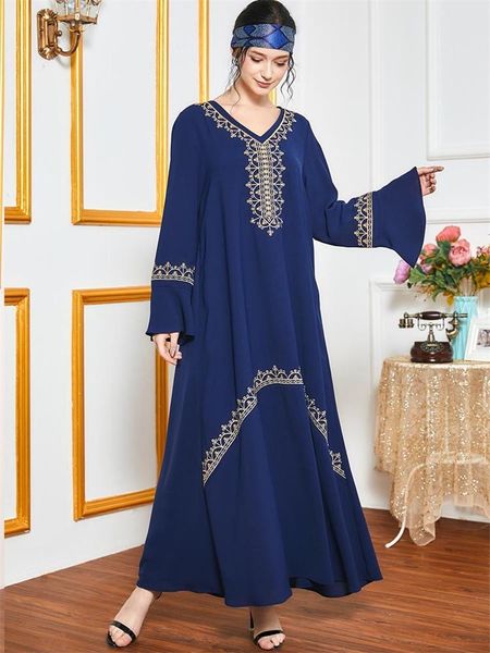 elegant ethnic embroidery maxi dress women moroccan katfan v neck flare long sleeve french turkey arabic dresses autumn 2021 casual, Black;gray
elegant ethnic embroidery maxi dress women moroccan katfan v neck flare long sleeve french turkey arabic dresses autumn 2021 casual, Black;gray