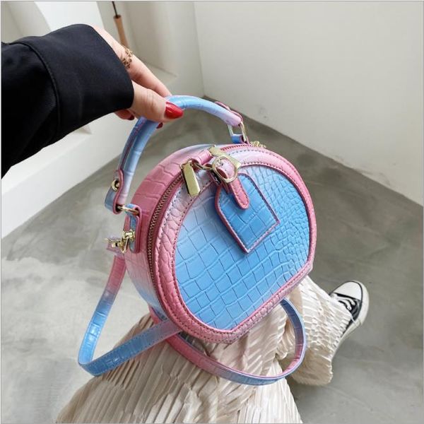 multicolor women's bag 2021 new fashion lady single shoulder messenger bags crocodile small round pocket, Red;black
multicolor women's bag 2021 new fashion lady single shoulder messenger bags crocodile small round pocket, Red;black