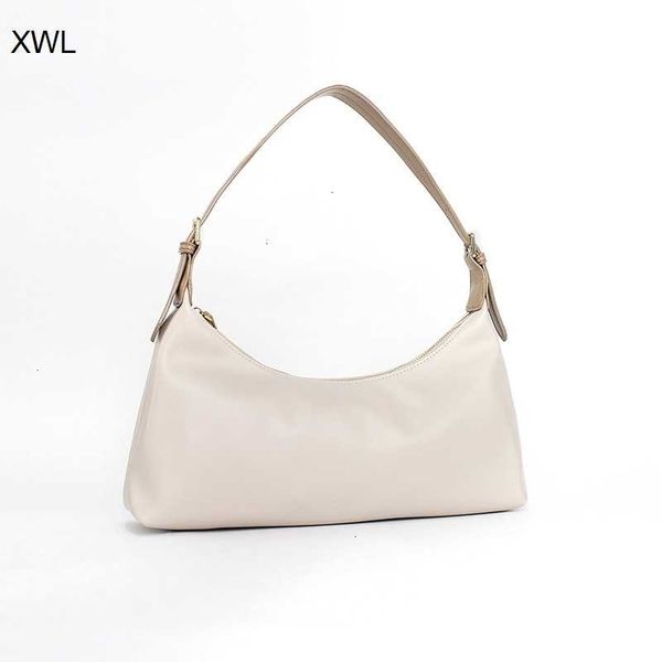 women's bag fashion korean version ins single shoulder underarm soft skin small fresh wear
women's bag fashion korean version ins single shoulder underarm soft skin small fresh wear