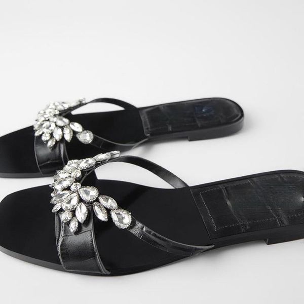 slippers high-quality 2021 summer style flat female rhinestone decoration flat-heeled beach shoes, outer wear sandals for women, Black
slippers high-quality 2021 summer style flat female rhinestone decoration flat-heeled beach shoes, outer wear sandals for women, Black