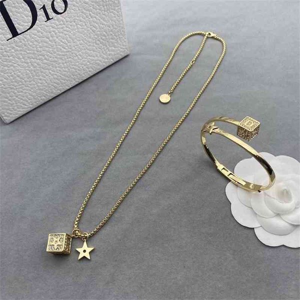 2021 new cool wind dice pendant star necklace fashion women's bracelet, Silver
2021 new cool wind dice pendant star necklace fashion women's bracelet, Silver