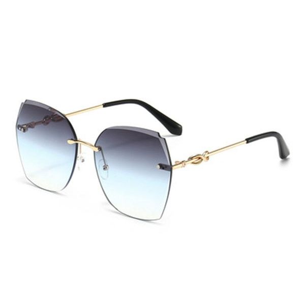 sunglasses fashion for women trend outdoor personalized leisure european and the united states sunshade mirror, White;black
sunglasses fashion for women trend outdoor personalized leisure european and the united states sunshade mirror, White;black