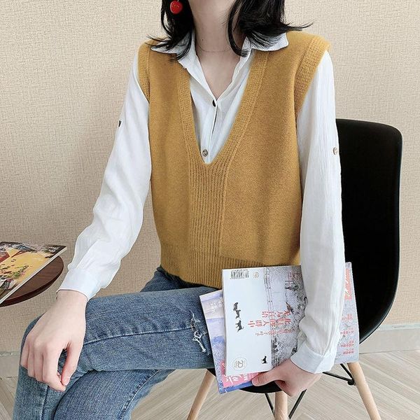 women's vests 2021 autumn winter women solid sweater waistcoat korean elegant student v-neck pullover knitting outerwear vest n07, Black;white
women's vests 2021 autumn winter women solid sweater waistcoat korean elegant student v-neck pullover knitting outerwear vest n07, Black;white