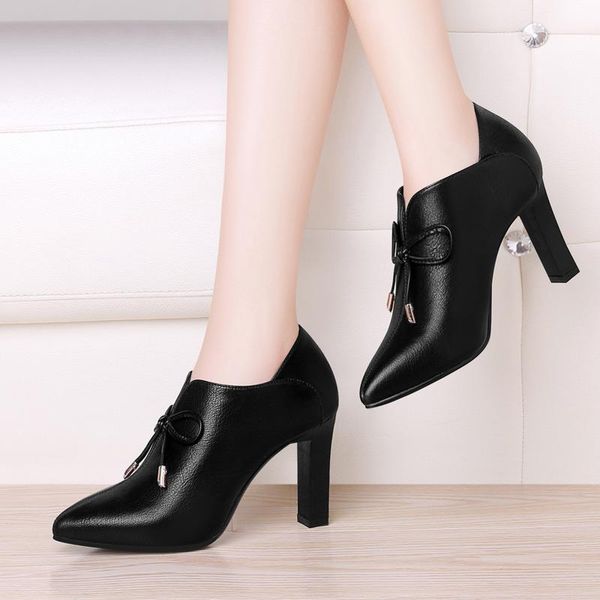 dress shoes spring 2021 women's round head student pointed thin heel set foot solid color, Black
dress shoes spring 2021 women's round head student pointed thin heel set foot solid color, Black