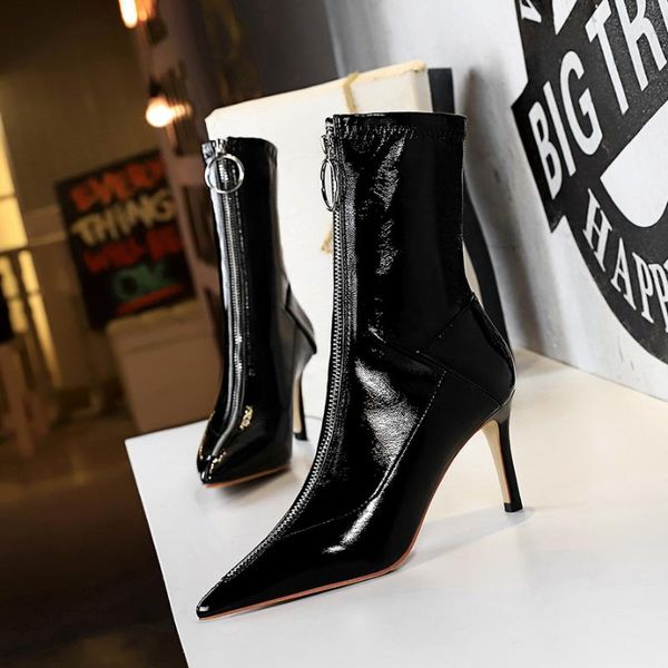 boots 2021 winter warm woman leather stiletto stripper pointed toe 8cm high heels short lady prom nightclub shoes, Black
boots 2021 winter warm woman leather stiletto stripper pointed toe 8cm high heels short lady prom nightclub shoes, Black