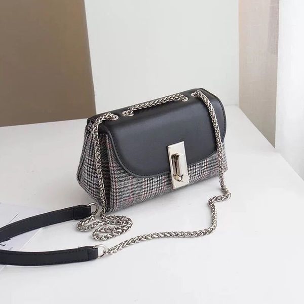 women luxurys designers bags 2021 niche versatile lattice chain slung high-grade foreign style on designer handbag handbags totes crossbody
women luxurys designers bags 2021 niche versatile lattice chain slung high-grade foreign style on designer handbag handbags totes crossbody