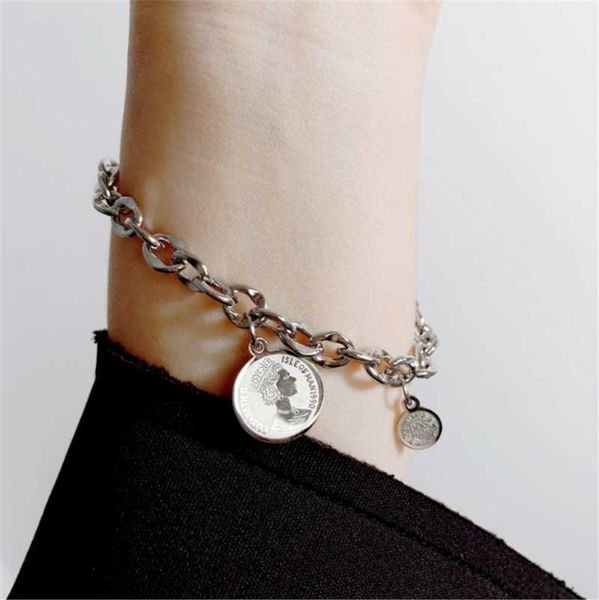 link, chain 316l stainless steel queen head titanium bracelet hip hop princess no fade, Black
link, chain 316l stainless steel queen head titanium bracelet hip hop princess no fade, Black