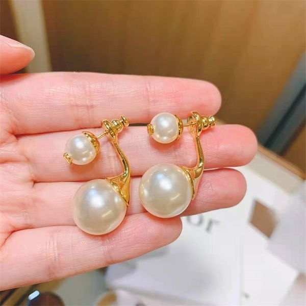 70% off outlet online / new silver needle letter pearl earrings high version fashion net red, Golden
70% off outlet online / new silver needle letter pearl earrings high version fashion net red, Golden