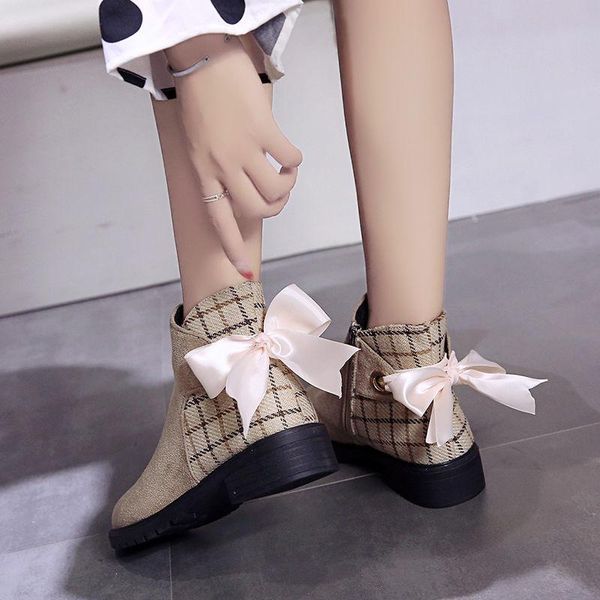 boots 2021 retro women warm and velvet women's vintage block heel ankle side zipper high heels shoes, Black
boots 2021 retro women warm and velvet women's vintage block heel ankle side zipper high heels shoes, Black
