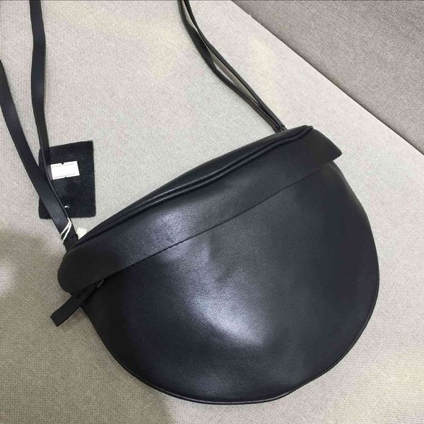handmade saddle waist chest cotton and hemp clothing accessories, real cow leather bag, women's one shoulder messenger bag
handmade saddle waist chest cotton and hemp clothing accessories, real cow leather bag, women's one shoulder messenger bag