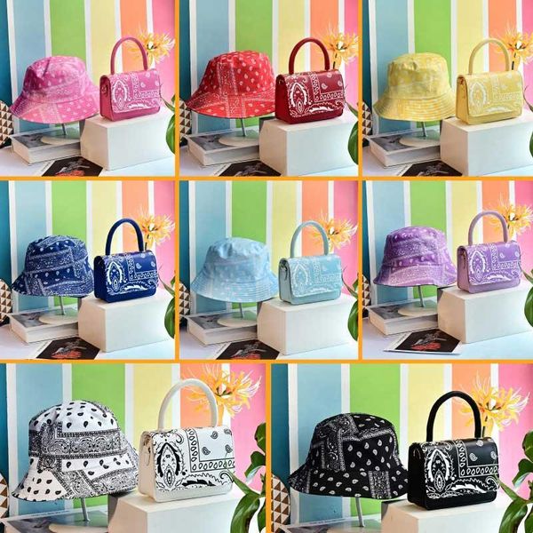 evening bags luxury crystal women's mini handbag girls chain shoulder cell phone la purse and hat set
evening bags luxury crystal women's mini handbag girls chain shoulder cell phone la purse and hat set