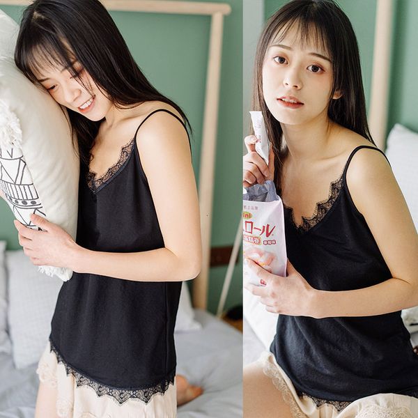 spring 2021 and summer thin cotton hemp v-neck suspender vest women lace bottom top, Black;white
spring 2021 and summer thin cotton hemp v-neck suspender vest women lace bottom top, Black;white